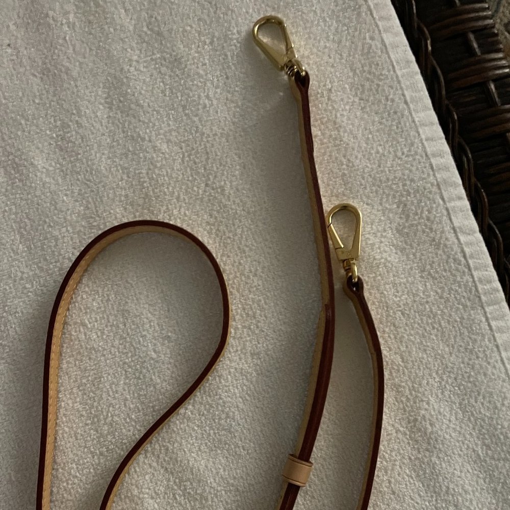 Louis Vuitton Crossbody Strap-GUC